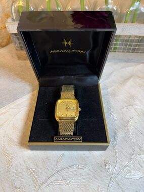 Vintage Hamilton Ryan Gold Watch 746003-14 Swiss Quartz Day Date Original Box